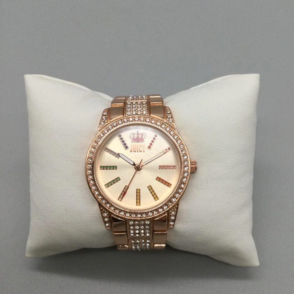 Juicy Couture see photos